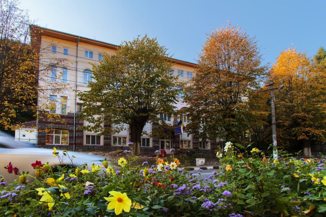 Hotel Teilor Căciulata Dış mekan fotoğraf