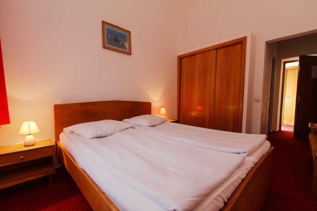 Hotel Teilor Căciulata Dış mekan fotoğraf
